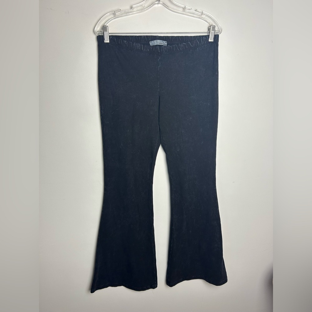 Chatoyant Charcoal Black Wide Flare Leg Pants Size M Pull on Stretch
